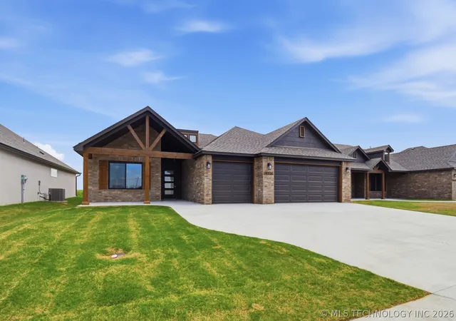Photo 3 of Sale Pending at 10324 E 132nd Street S, Bixby, OK 74008 | MLS# 2609484 | Listing updated on 2026-09-08