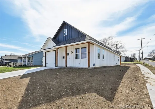Photo 2 of Single family home for sale at 1846 N Utica Ave, Tulsa, OK 74110 | MLS# 2609734 | Listing updated on 2026-09-14
