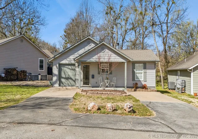 Photo 2 of Single family home for sale at 447684 Anchors End #37, Ketchum, OK 74349 | MLS# 2609844 | Listing updated on 2026-10-04