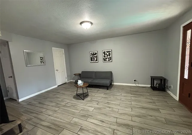 Listing Photo 4 - Condo for sale in building located at 1313 E 48th St, Tulsa, OK 74105 - Unit #14