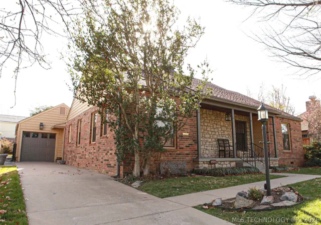 Photo 3 of Single family home for sale at 2325 S Columbia Pl, Tulsa, OK 74114 | MLS# 2608913 | Listing updated on 2026-09-03