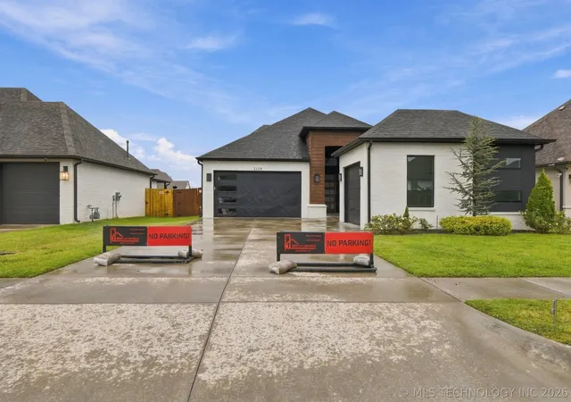 Photo 1 of Single family home for sale at 2110 E 138th Street S, Bixby, OK 74008 | MLS# 2610178 | Listing updated on 2026-09-24