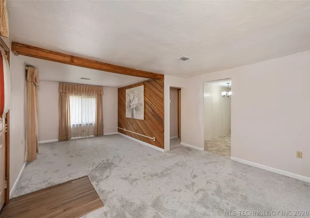 Photo 3 of Single family home for sale at 811 N State St, Wagoner, OK 74467 | MLS# 2610273 | Listing updated on 2026-09-09