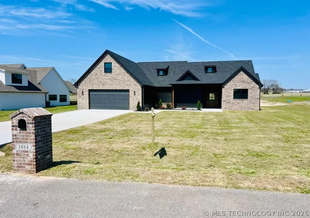 Photo 1 of Single family home for sale at 1484 Darlene Ln, Fort Gibson, OK 74434 | MLS# 2609974 | Listing updated on 2026-09-08