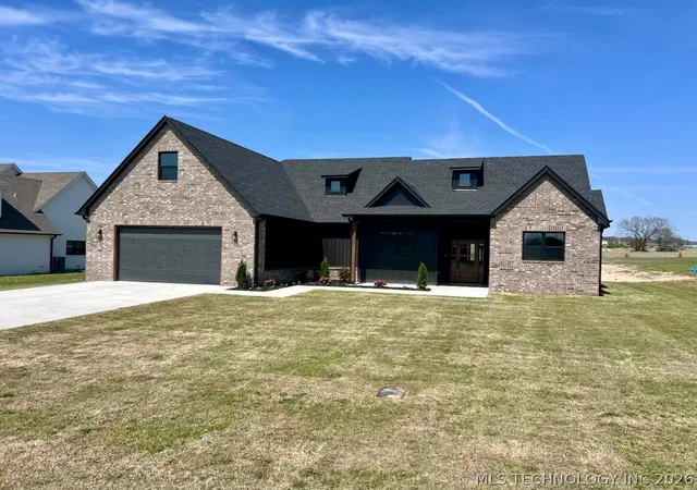 Photo 3 of Single family home for sale at 1484 Darlene Ln, Fort Gibson, OK 74434 | MLS# 2609974 | Listing updated on 2026-09-08