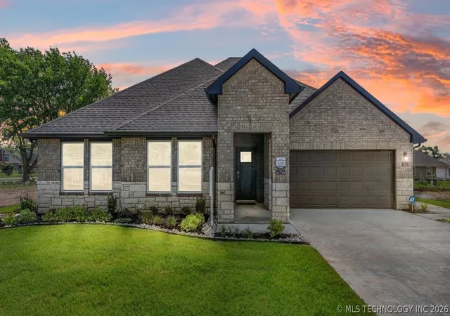 Photo 2 of Single family home for sale at 7515 N 154th Eastavenue, Owasso, OK 74055 | MLS# 2610625 | Listing updated on 2026-09-14