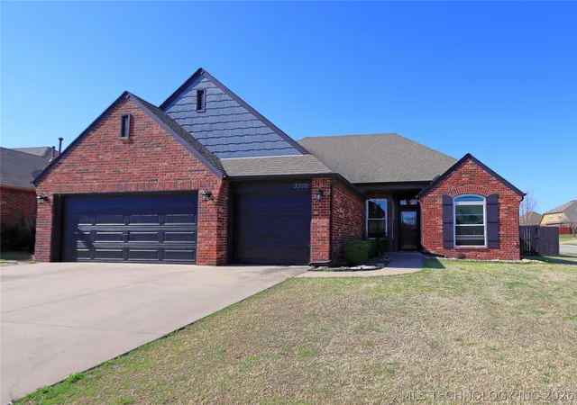Photo 1 of Single family home for sale at 3302 S 208th Eastavenue, Broken Arrow, OK 74014 | MLS# 2610802 | Listing updated on 2026-09-14