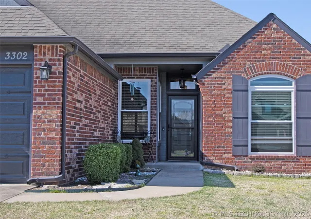 Photo 2 of Single family home for sale at 3302 S 208th Eastavenue, Broken Arrow, OK 74014 | MLS# 2610802 | Listing updated on 2026-09-14