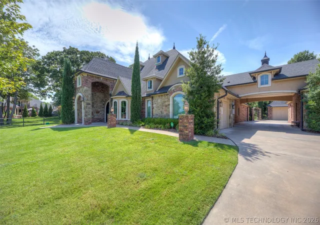 Photo 3 of Mansion for sale at 17940 E Red Hawk Rd, Owasso, OK 74055 | MLS# 2610681 | Listing updated on 2026-08-31