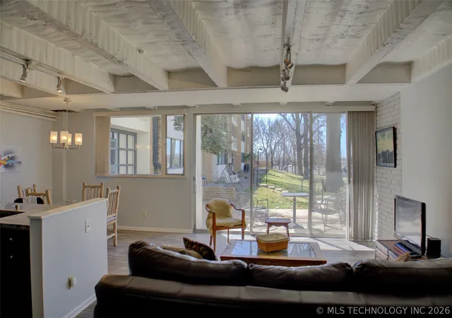 Listing Photo 5 - Condo for sale in building located at 611 W 15th St, Tulsa, OK 74127 - Unit #E1