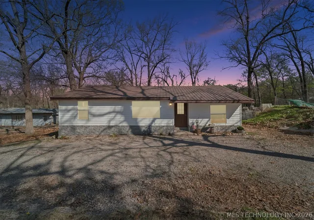 Photo 2 of Single family home for sale at 2031 Tarkington, Tahlequah, OK 74464 | MLS# 2610462 | Listing updated on 2026-09-02