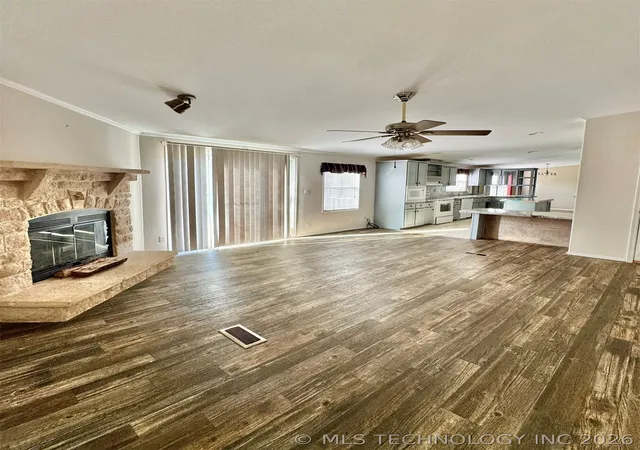 Photo 3 of Manufactured home for sale at 421830 E 1162 Road, Eufaula, OK 74432 | MLS# 2611311 | Listing updated on 2026-09-11