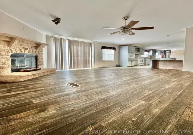 Photo 4 of Manufactured home for sale at 421830 E 1162 Road, Eufaula, OK 74432 | MLS# 2611311 | Listing updated on 2026-09-11