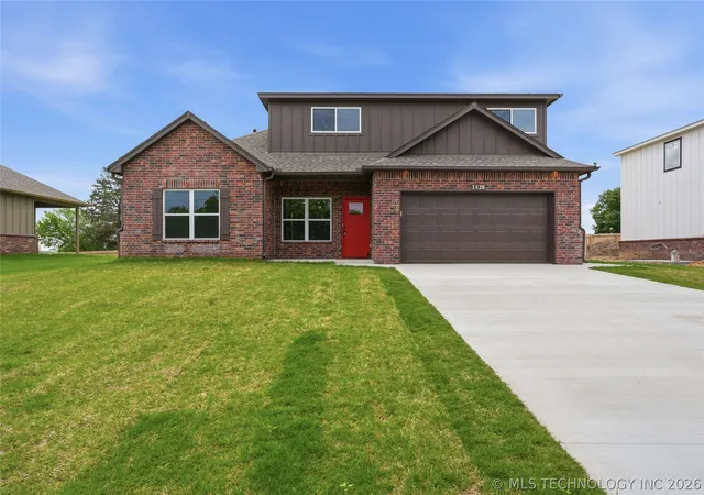 Photo 2 of Single family home for sale at 1528 E Grayson Ave, Sapulpa, OK 74066 | MLS# 2611039 | Listing updated on 2026-09-05