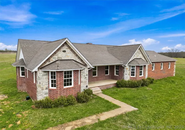 Photo 3 of Single family home for sale at 8770 W Gassaway, Hulbert, OK 74441 | MLS# 2611792 | Listing updated on 2026-09-04