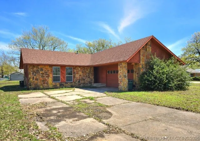 Photo 1 of Sale Pending at 1511 Timber Ridge Dr, Cleveland, OK 74020 | MLS# 2611939 | Listing updated on 2026-09-09