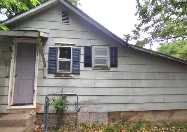 Listing Photo 4 - Condo for sale in building located at 303 S Blf, Tahlequah, OK 74464