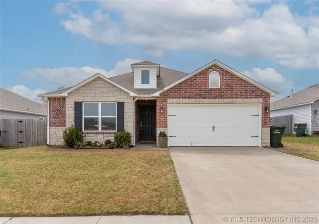 Photo 2 of Single family home for sale at 7312 E 141st Street, Collinsville, OK 74021 | MLS# 2611412 | Listing updated on 2026-09-08