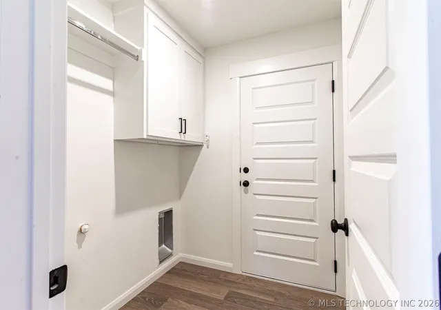 Photo 3 of Sale Pending at 10957 S 271st Avenue, Coweta, OK 74429 | MLS# 2612283 | Listing updated on 2026-08-31