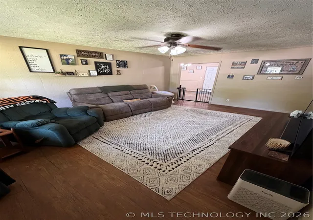Photo 2 of Single family home for sale at 16 S Indianola St, Pryor, OK 74361 | MLS# 2612433 | Listing updated on 2026-09-14