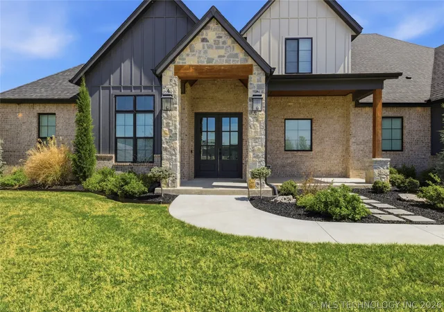 Photo 2 of Single family home for sale at 16011 E 106th Place N, Owasso, OK 74055 | MLS# 2612547 | Listing updated on 2026-09-04