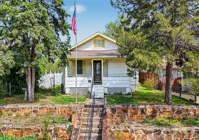 Photo 1 of Sale Pending at 407 N Main St, Sand Springs, OK 74063 | MLS# 2612763 | Listing updated on 2026-09-08