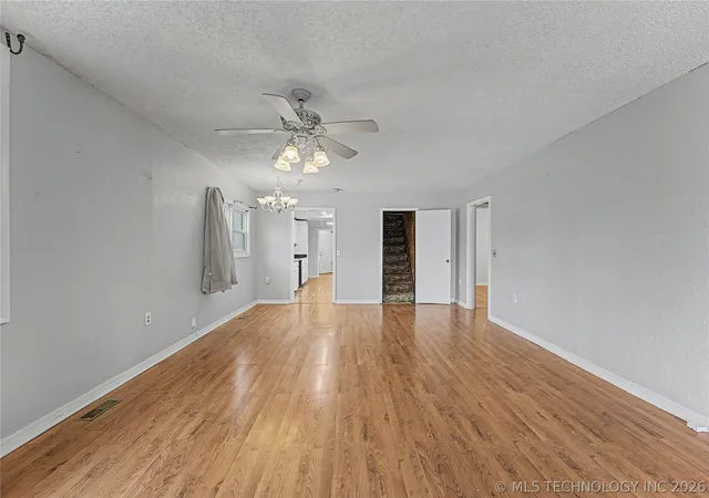 Photo 4 of Sale Pending at 407 N Main St, Sand Springs, OK 74063 | MLS# 2612763 | Listing updated on 2026-09-08