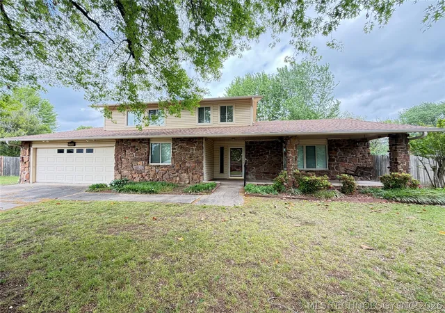 Photo 1 of Single family home for sale at 3206 Monta Pl, Muskogee, OK 74403 | MLS# 2612836 | Listing updated on 2026-09-04