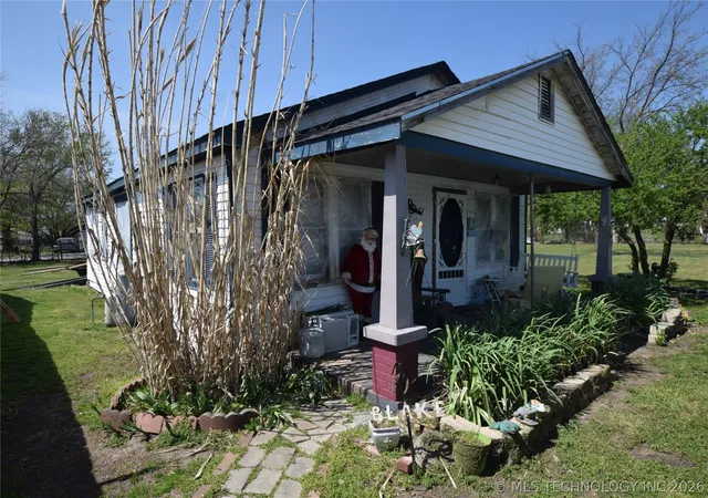 Single family home for sale at 1 W Pine St, Stilwell, OK 74960 | MLS# 2612845 | Listing updated on 2026-09-13