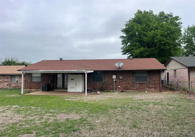 Photo 3 of Single family home for sale at 9710 Ne 4th Street, Oklahoma City, OK 73130 | MLS# 2612519 | Listing updated on 2026-09-24