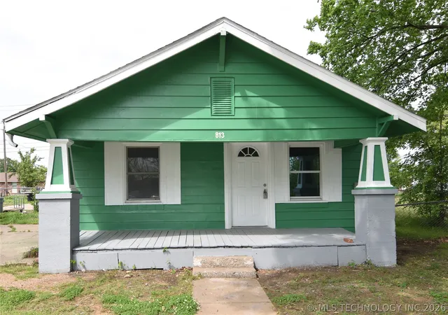 Photo 1 of Single family home for sale at 813 S Elm Ave, Bartlesville, OK 74003 | MLS# 2613892 | Listing updated on 2026-09-03