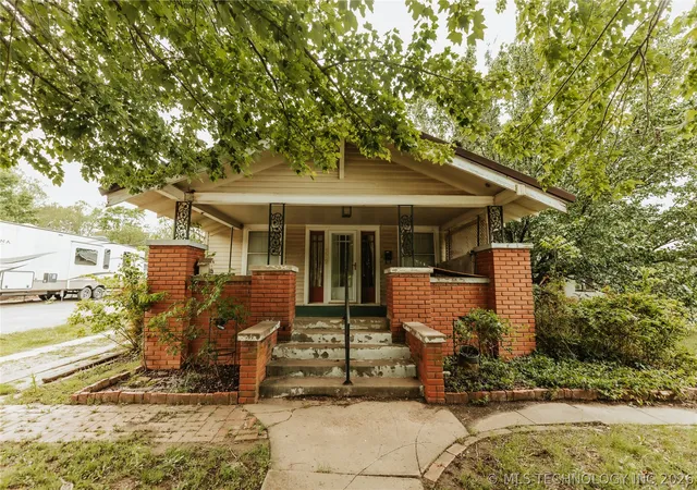 Photo 2 of Sale Pending at 329 S Main St, Fairfax, OK 74637 | MLS# 2613962 | Listing updated on 2026-09-09