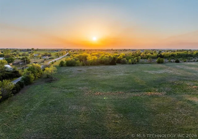 Photo 1 of Sale Pending at 6 N Memorial Dr, Tulsa, OK 74115 | MLS# 2614166 | Listing updated on 2026-09-11