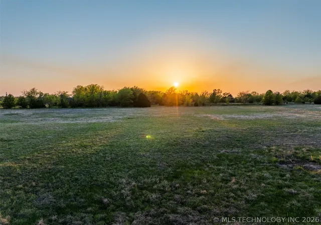 Photo 3 of Sale Pending at 6 N Memorial Dr, Tulsa, OK 74115 | MLS# 2614166 | Listing updated on 2026-09-11