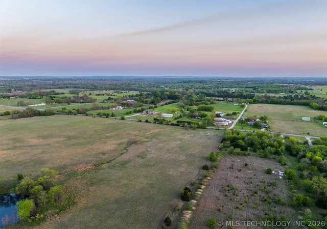 Photo 4 of Sale Pending at 6 N Memorial Dr, Tulsa, OK 74115 | MLS# 2614166 | Listing updated on 2026-09-11