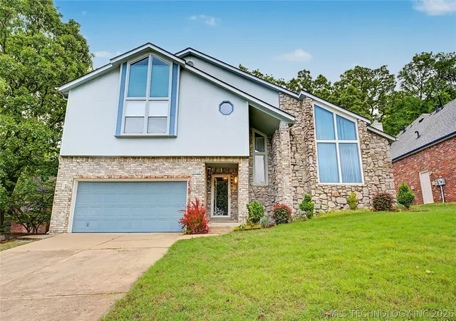 Photo 2 of Single family home for sale at 7007 S Sandusky Ave, Tulsa, OK 74136 | MLS# 2612713 | Listing updated on 2026-09-11