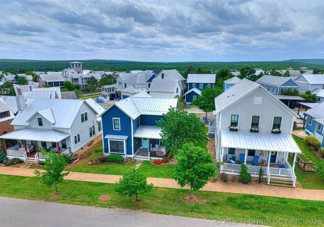 Photo 3 of Single family home for sale at 76 Lower Green Way, Carlton Landing, OK 74432 | MLS# 2613817 | Listing updated on 2026-09-20