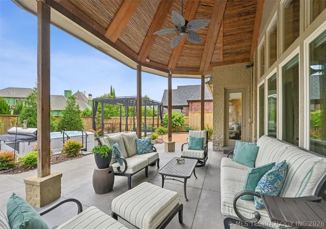 Photo 3 of Sale Pending at 11307 S College Ave, Tulsa, OK 74137 | MLS# 2614641 | Listing updated on 2026-09-14