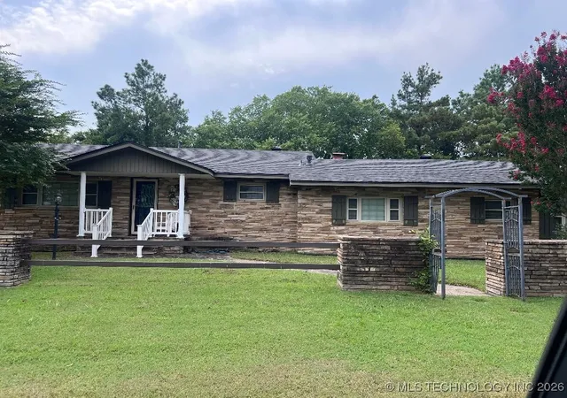 Photo 1 of Single family home for sale at 203 Ne H St, Stigler, OK 74462 | MLS# 2603178 | Listing updated on 2026-09-08