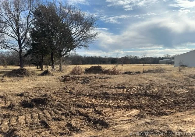 Photo 3 of Sale Pending at 30 Cloud Ct, Kingston, OK 73439 | MLS# 2614767 | Listing updated on 2026-08-29