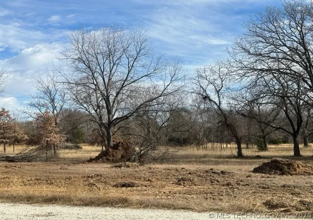 Photo 4 of Sale Pending at 30 Cloud Ct, Kingston, OK 73439 | MLS# 2614767 | Listing updated on 2026-08-29