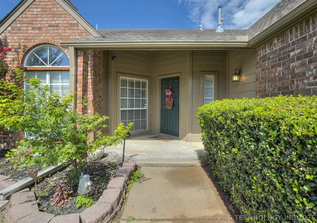 Photo 1 of Single family home for sale at 11334 S 106th East Ave, Bixby, OK 74008 | MLS# 2614645 | Listing updated on 2026-09-30