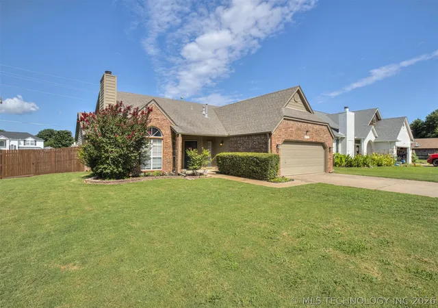 Photo 3 of Single family home for sale at 11334 S 106th East Ave, Bixby, OK 74008 | MLS# 2614645 | Listing updated on 2026-09-30