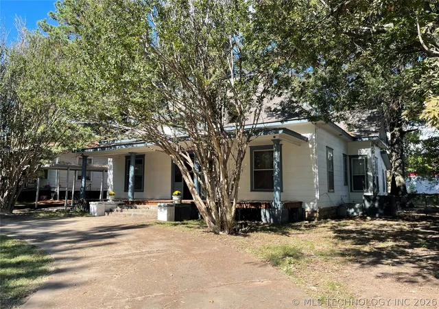 Photo 2 of Sale Pending at 1110 Boston St, Muskogee, OK 74401 | MLS# 2614896 | Listing updated on 2026-09-06