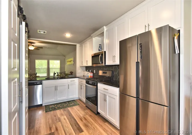 Photo 3 of Single family home for sale at 13916 S Quincy St, Glenpool, OK 74033 | MLS# 2615198 | Listing updated on 2026-09-09