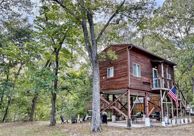 Photo 2 of Sale Pending at 462436 Riverside Dr, Watts, OK 74964 | MLS# 2615366 | Listing updated on 2026-08-31