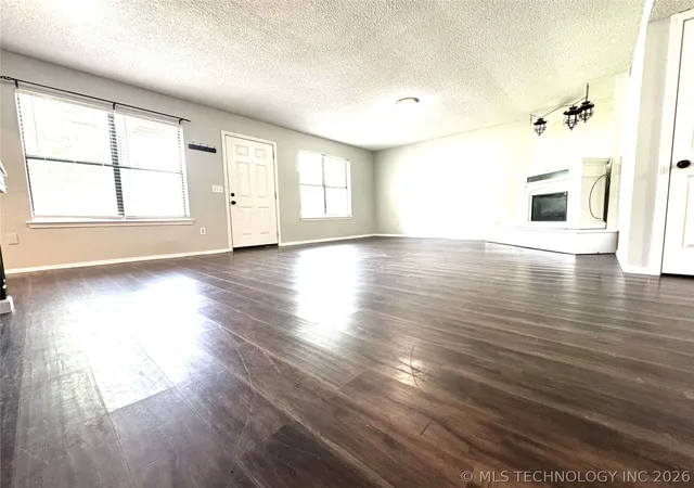Photo 3 of Single family home for sale at 1109 Palmer Ln, Eufaula, OK 74432 | MLS# 2615365 | Listing updated on 2026-09-14