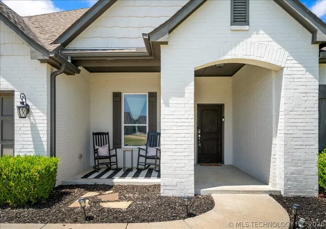 Photo 3 of Single family home for sale at 14302 S Florence Ave, Bixby, OK 74008 | MLS# 2615102 | Listing updated on 2026-09-16