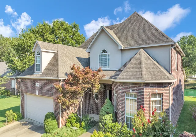 Photo 3 of Single family home for sale at 7909 E Freeport Pl, Broken Arrow, OK 74014 | MLS# 2615530 | Listing updated on 2026-08-31