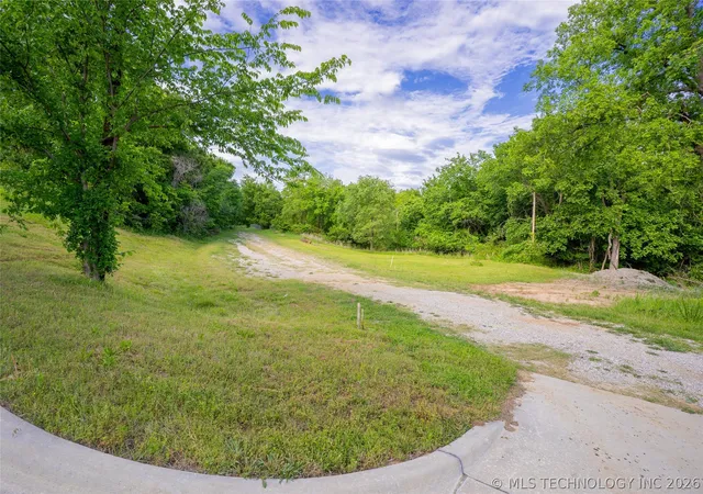 Photo 1 of Sale Pending at 521 N Hickory St, Sapulpa, OK 74066 | MLS# 2615435 | Listing updated on 2026-09-06